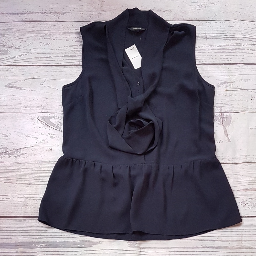 RW&CO Top - NWT